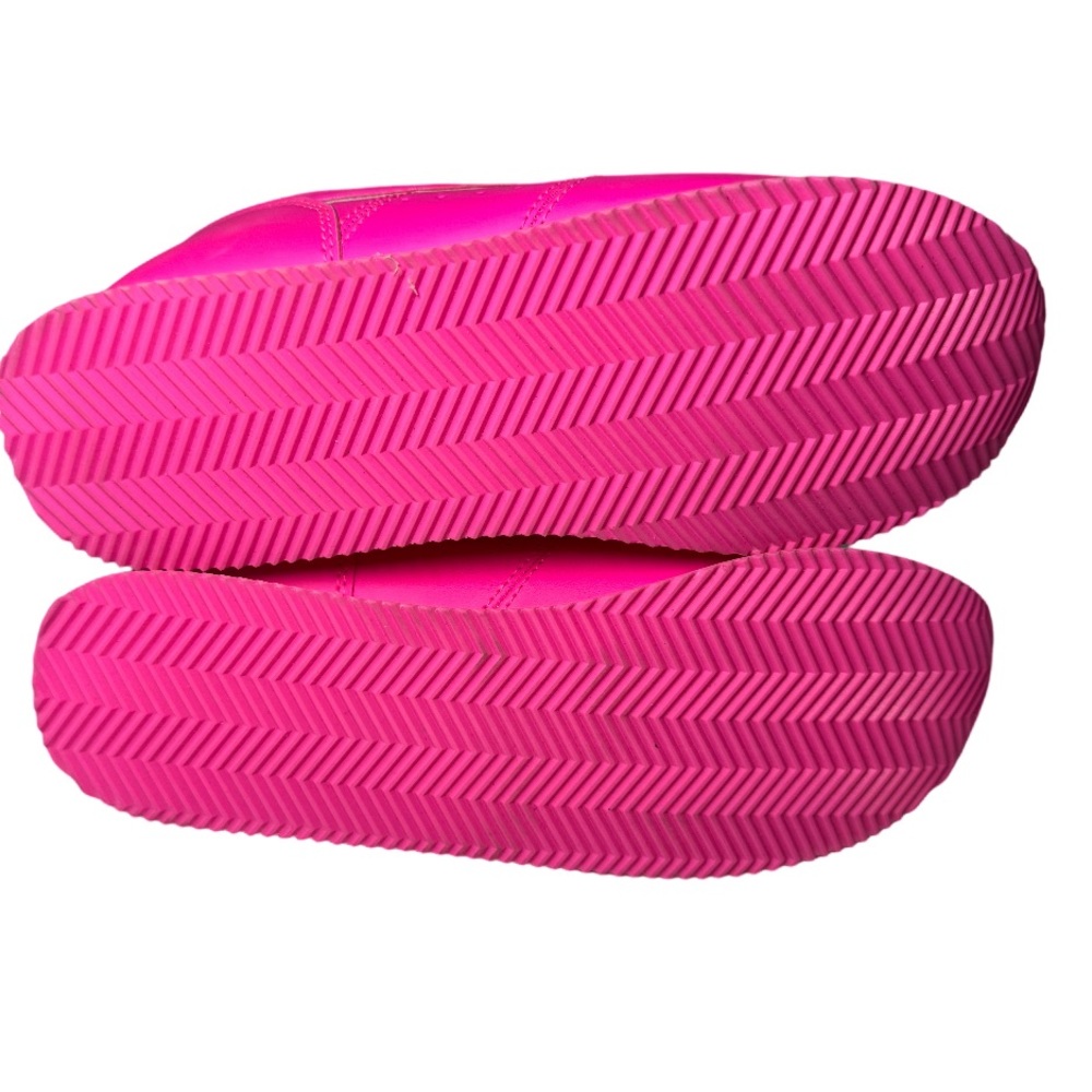 New Fila Women's Pink Sneakers - Picture 4 of 4